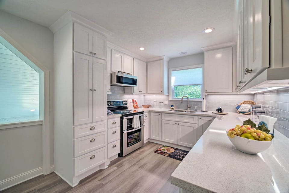Fully Equipped Kitchen | Stainless Steel Appliances