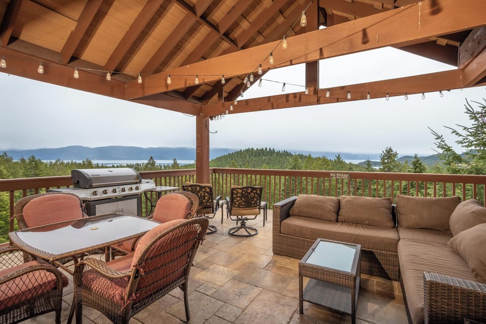 Grill out | Exterior