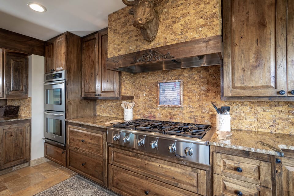 Cook a delicious meal | Main Level