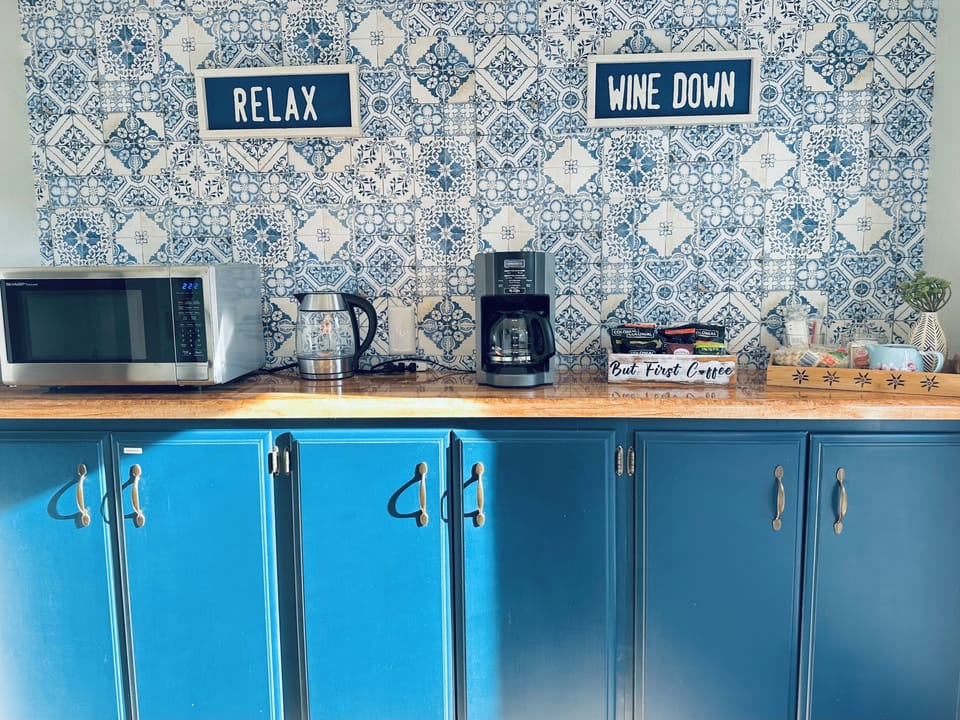 Hot water kettle, 12 pot coffee maker, pantry cabinets