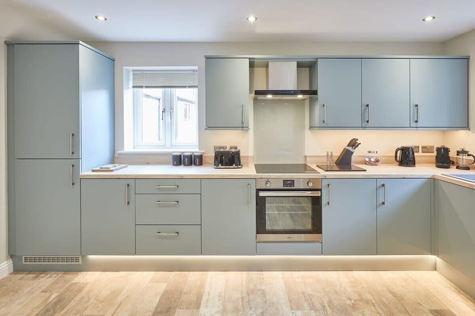 Sunny Dale Cottage, Thornton Dale - Host & Stay