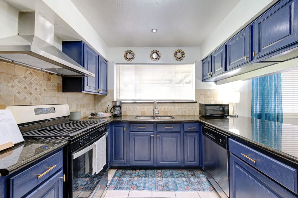 Kitchen with all essentials to cook delicious meals.