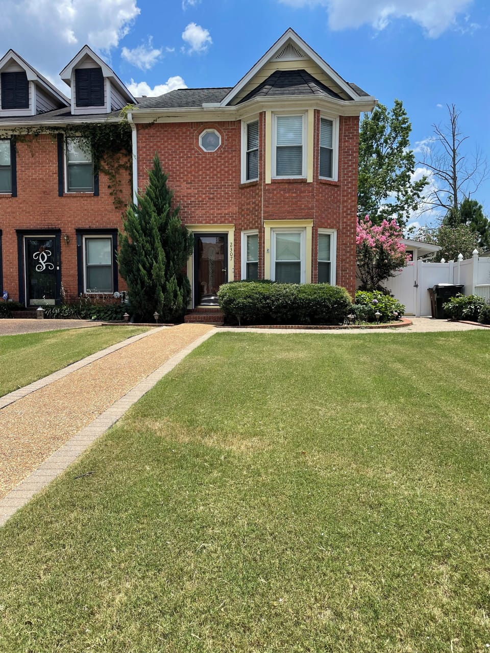 Corner Unit of Town Home: Quiet neighborhood