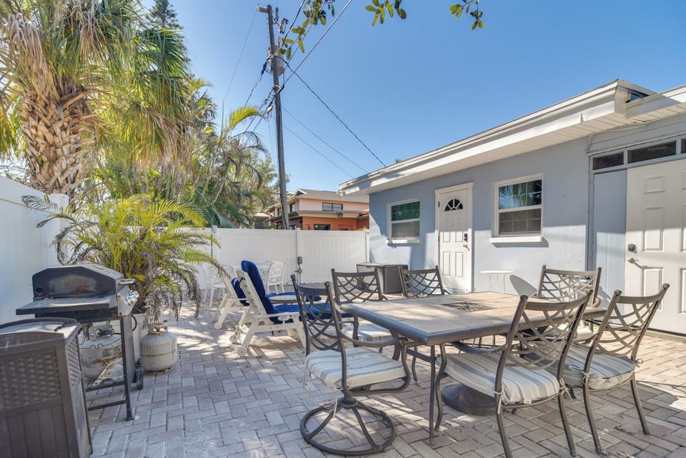 Indian Rocks Beach Vacation Rental | 1BR | 1BA | 450 Sq Ft | Single Story