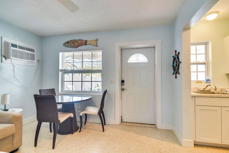 Dining Space | Dishware/Flatware