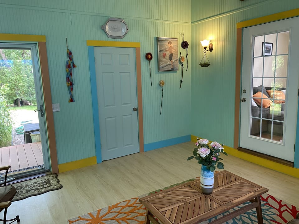 air-conditioned sun room