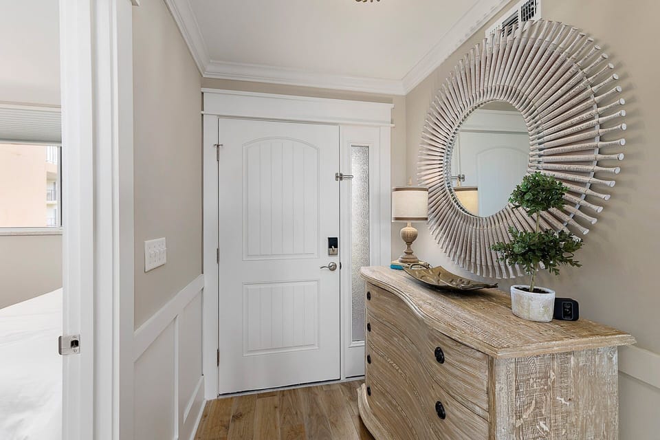 Entryway into Beachy Keen