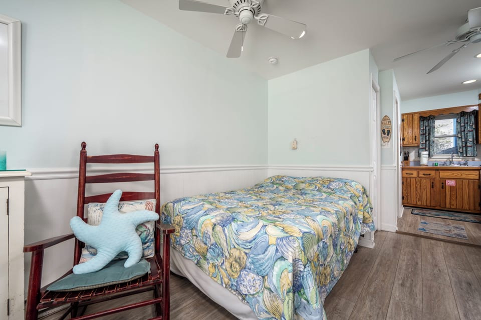 Living and Sleeping Area