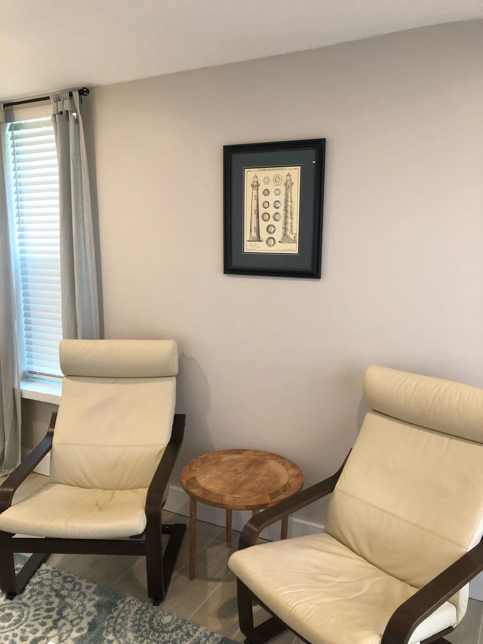 master sitting area