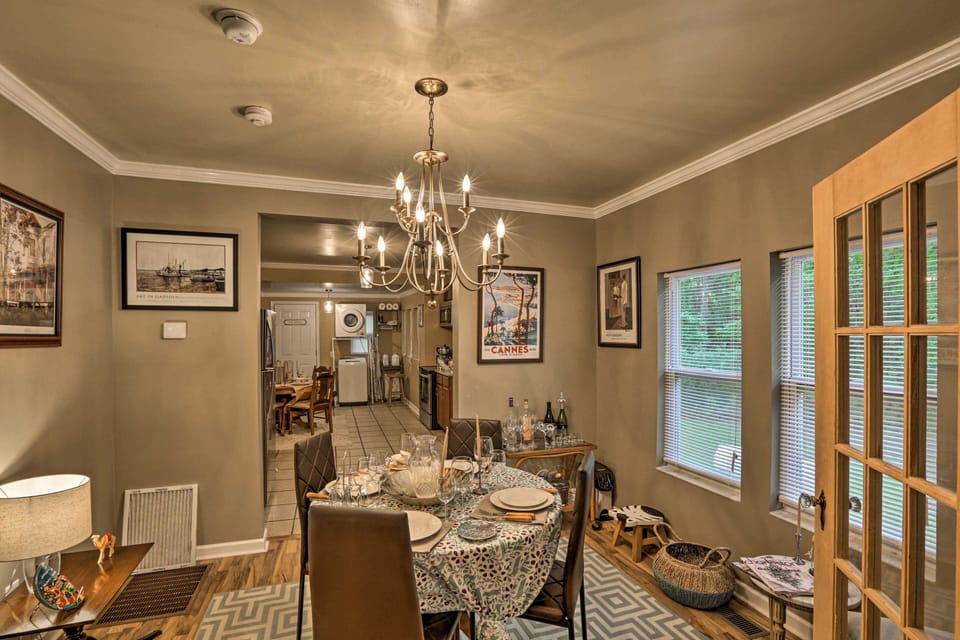 Dining Room | Central AC