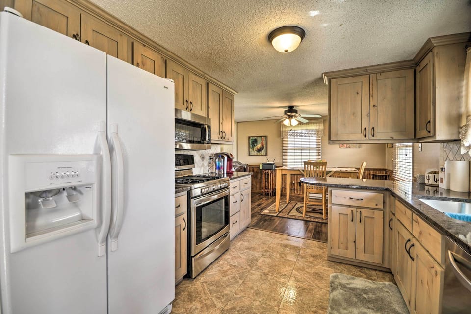 Fully Equipped Kitchen | Cooking Basics | Drip & Keurig Coffee Makers