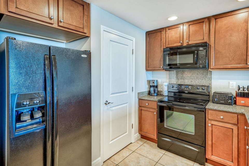 Full Kitchen