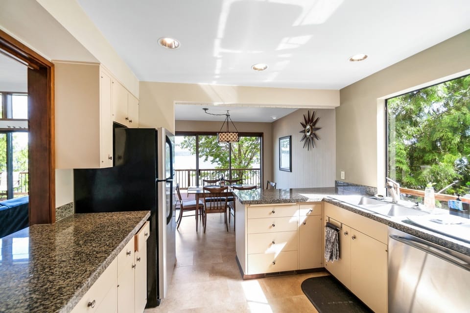 Room, Indoors, Flooring, Kitchen, Chair