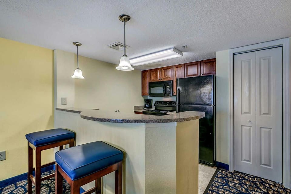 Breakfast bar 