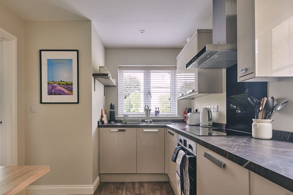 The kitchen at Bay Tree Cottage, Cotswolds