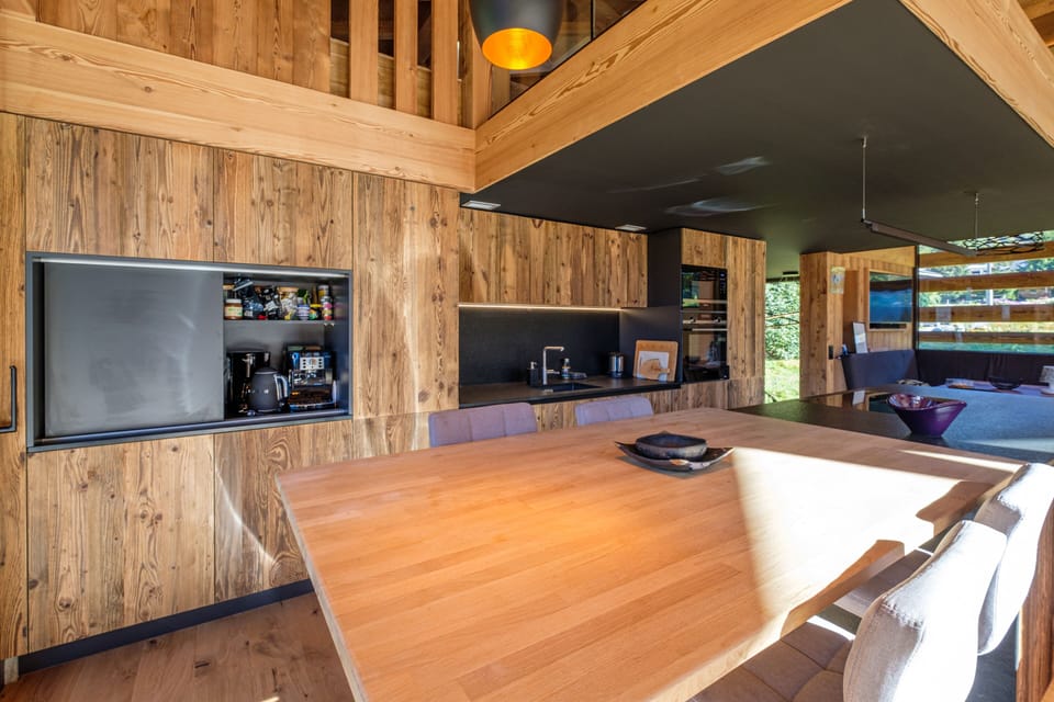 Breakfast bar for 6 (useful if you want to separate kids out too over dinner)