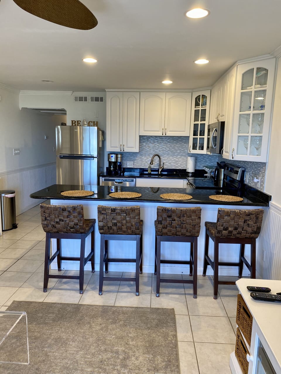 Full size kitchen
