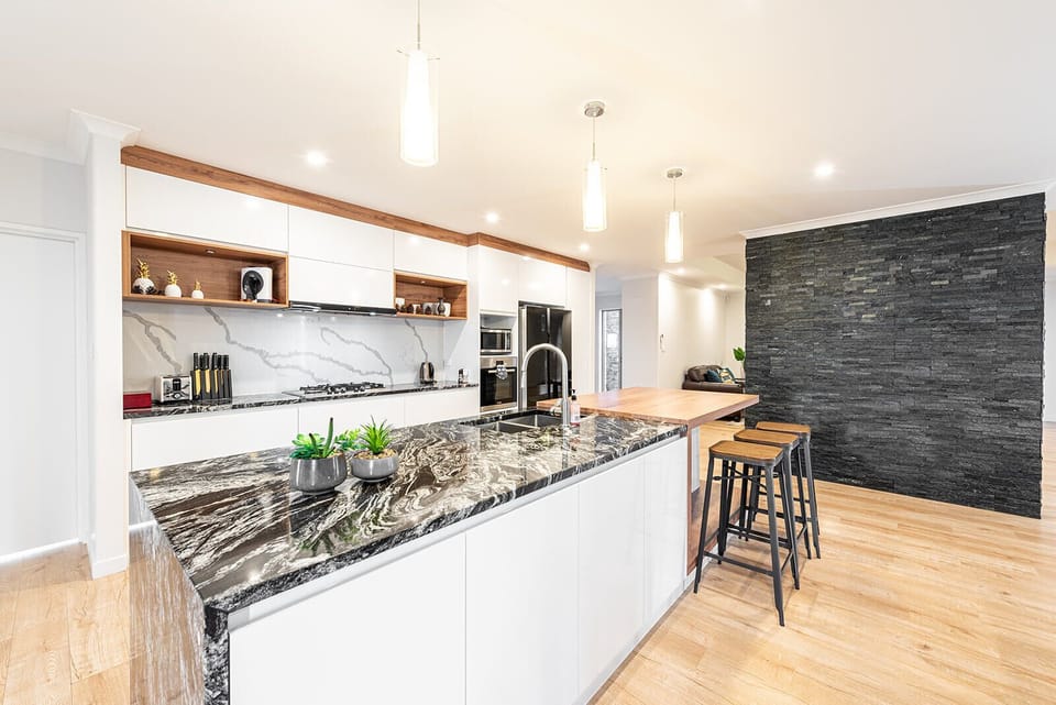 Super House - 3 Bedroom Kitchen