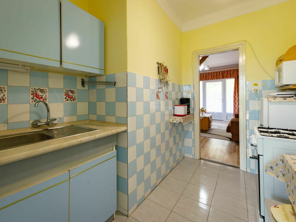 Property, Cabinetry, Sink, Furniture, Kitchen Sink, Countertop, Azure, Plumbing Fixture, Interior Design, Tap