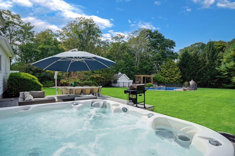 Hot tub perfect for evenings outside