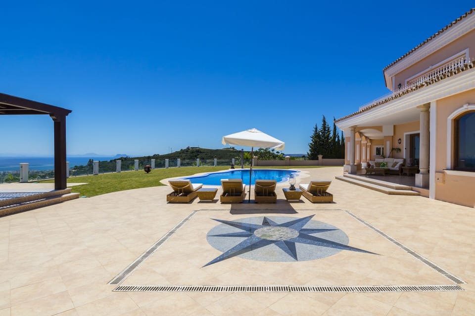 Pool area
