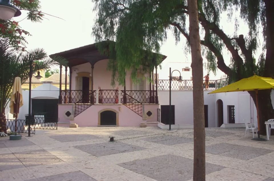 05 - Calçada - A - e 'coreto'