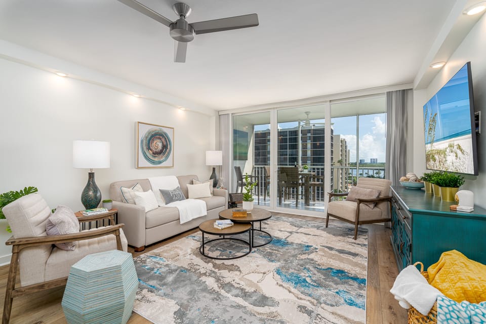 PENTHOUSE unit with gulf views and all NEW decor, design & more!