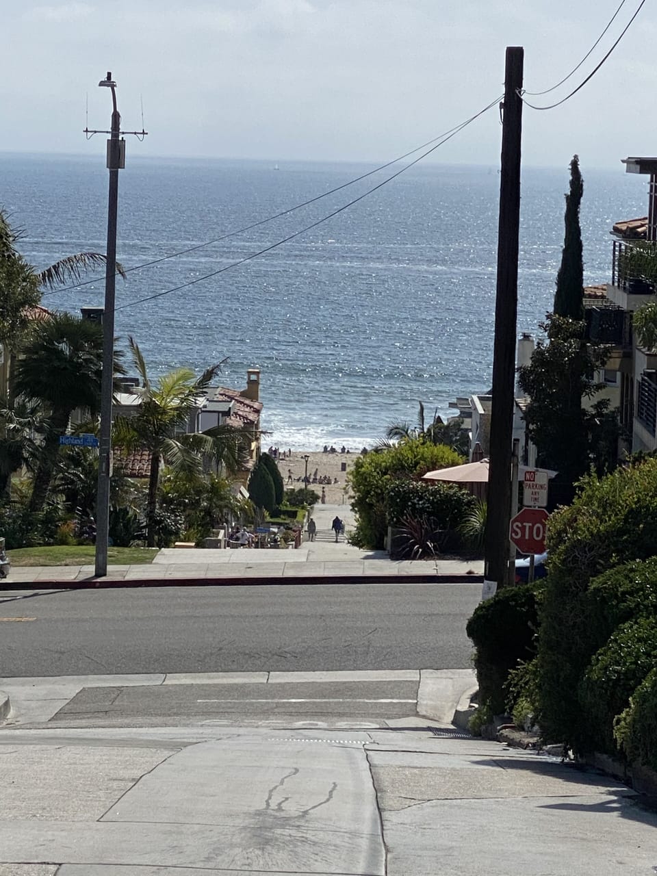 View down 24th St, walking to beach. 