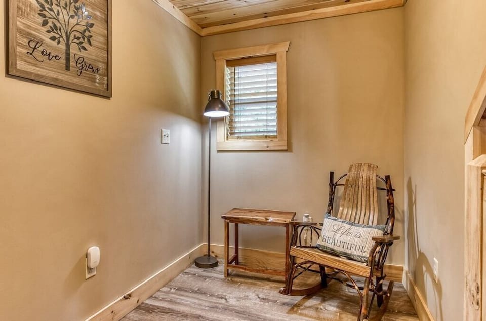 One of Sunrise Chalet's comfy bedrooms