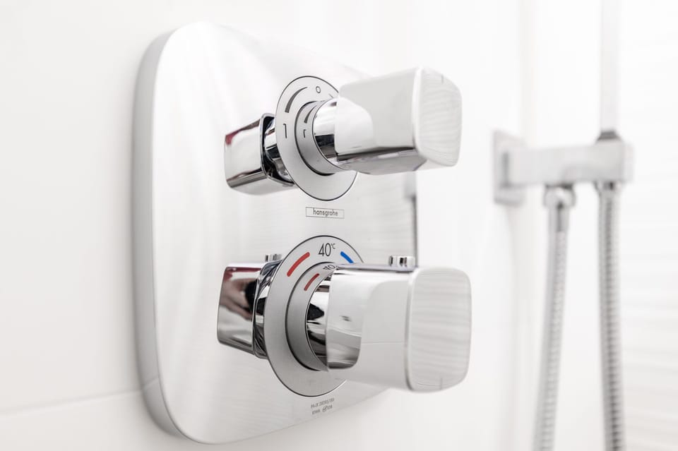 Hand-held showerhead