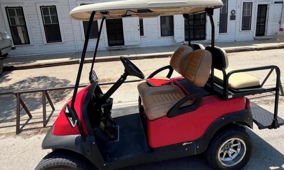Rentable 4 Seat Golf Cart! Cruise to town & handy to scoot from river & back too