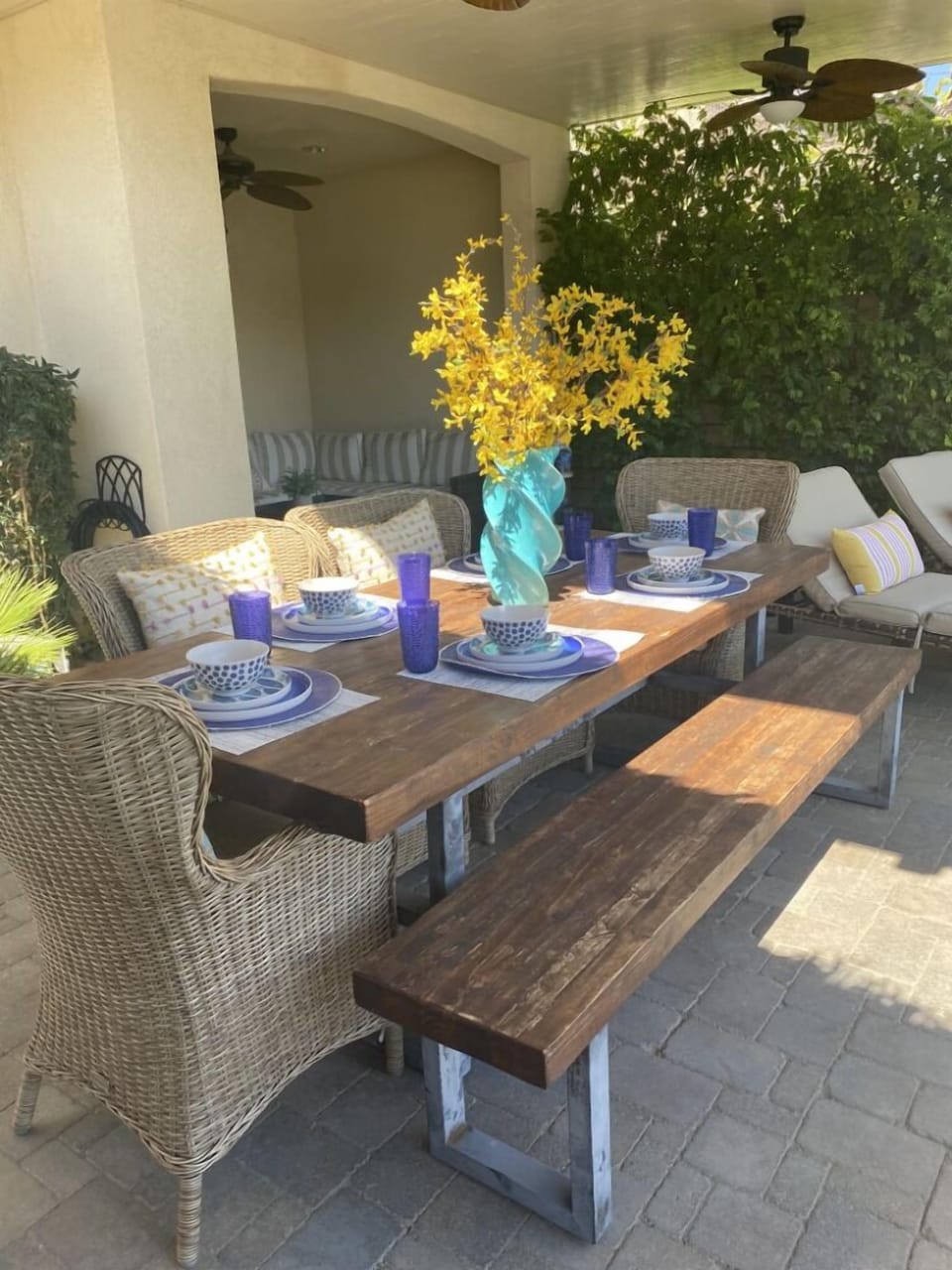 Outdoor dining