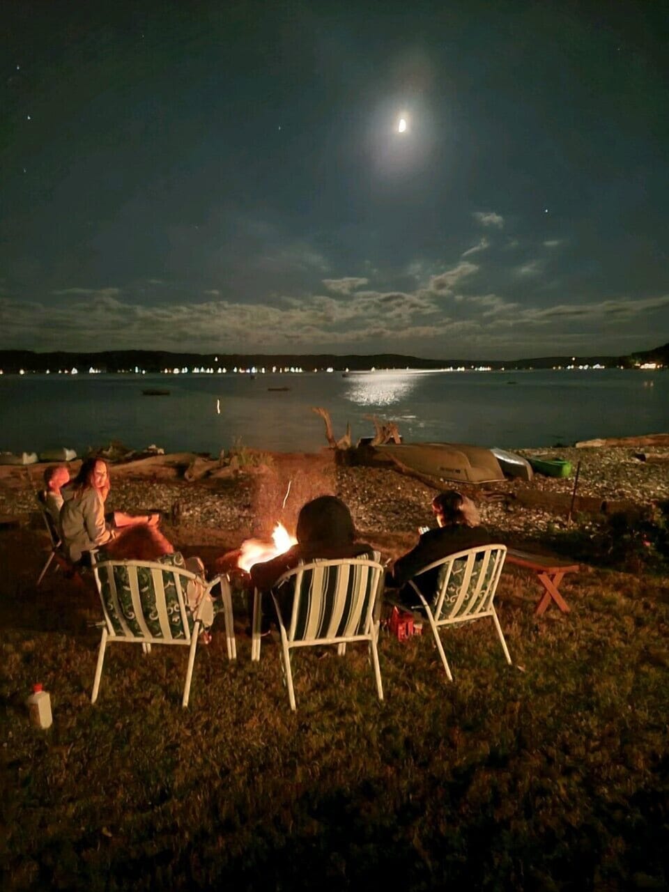 Perfect end of the day campfire and smores.
