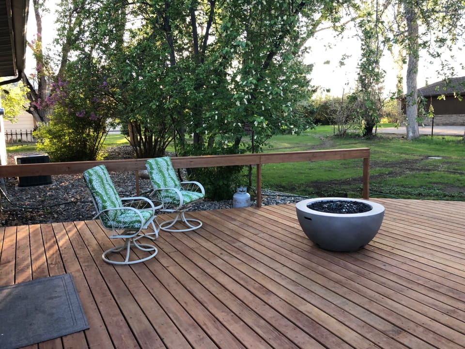 New Large Back Deck - Patio Furniture and Table, Fire Pit, Gas BBQ Grill 