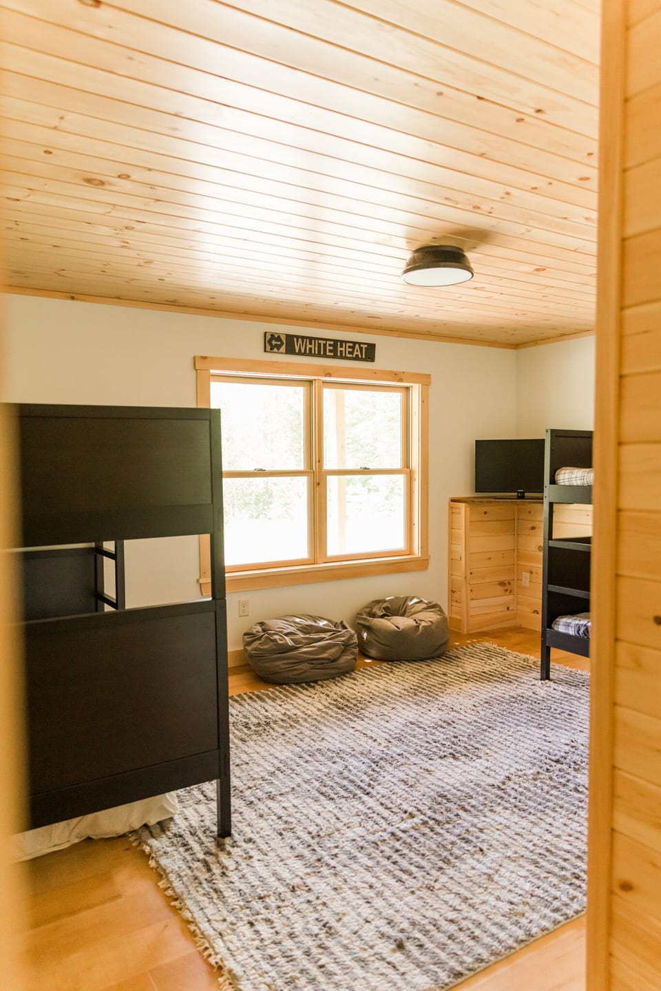 Bunk room 