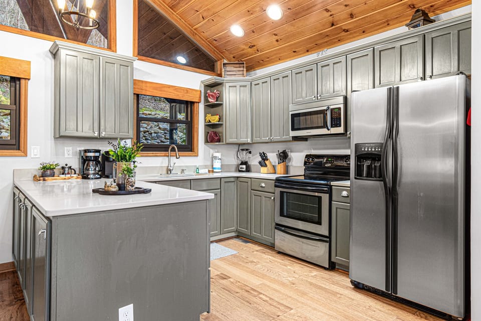 "This is an amazing house in an amazing location." - Review by Michael