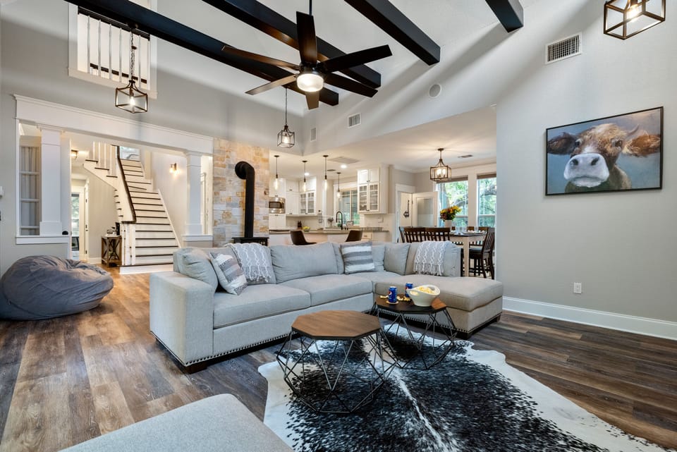 Completely remodeled home - open and bright great room with lots of seating and 70" HD Smart TV w/ Direct TV and Sonos