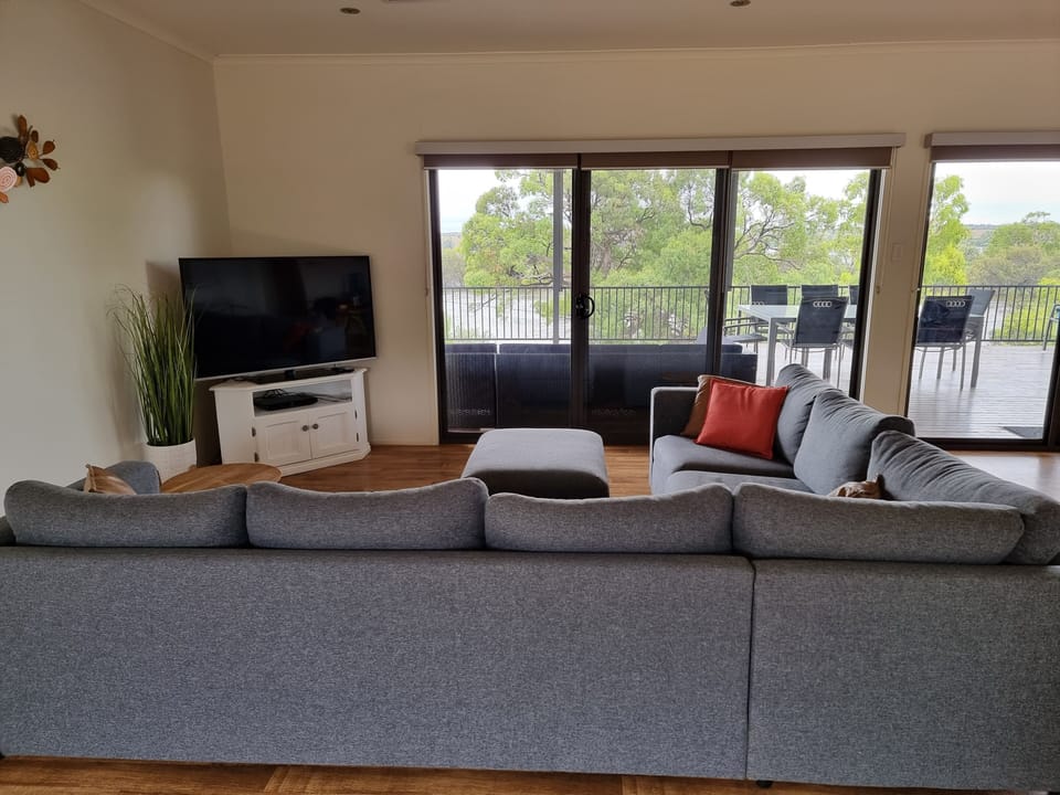 Lounge room