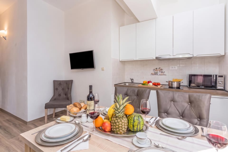 Kitchen and dining area