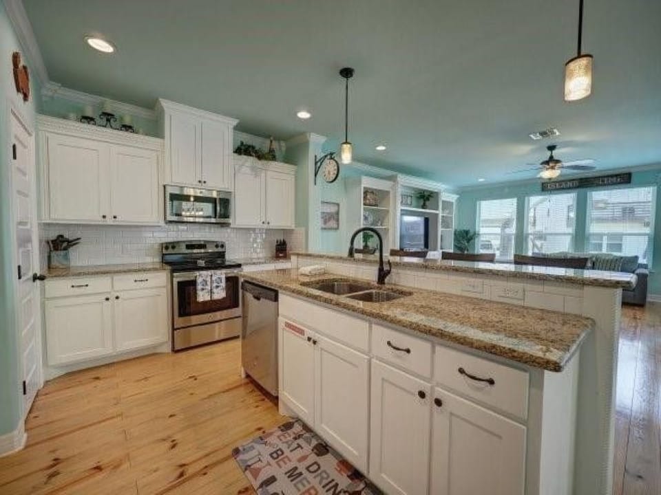 Fully stocked kitchen