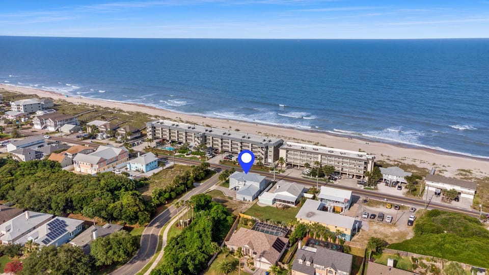 Great location, with partial view of the ocean in-between condo buildings