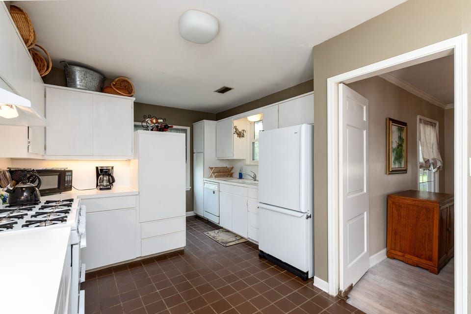 Full Kitchen