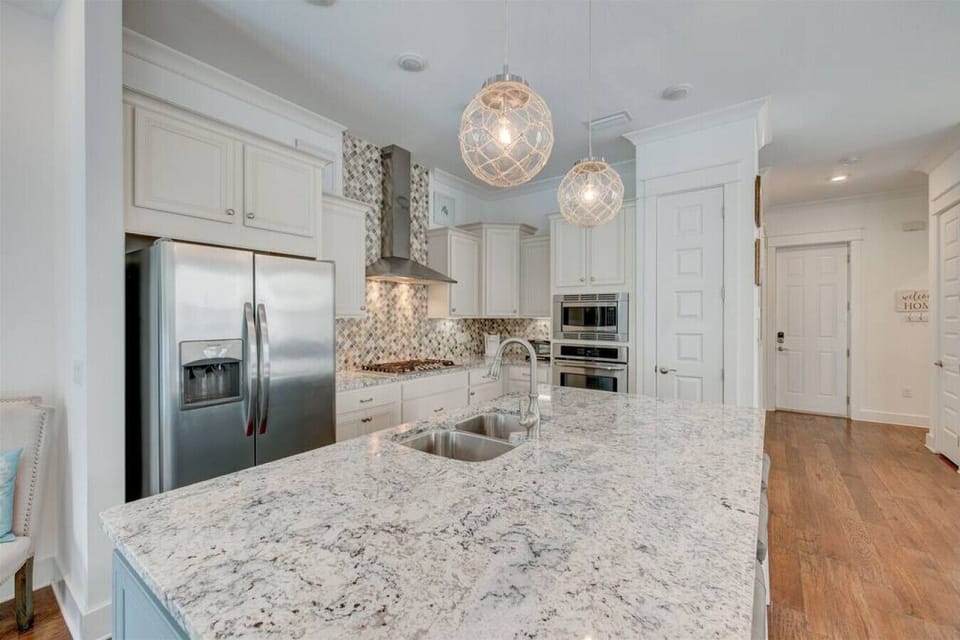 Let It Beach- Gourmet kitchen