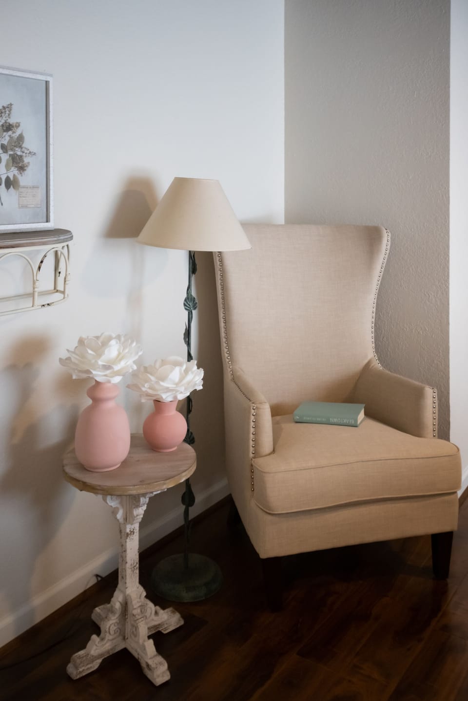 Master suite seating area