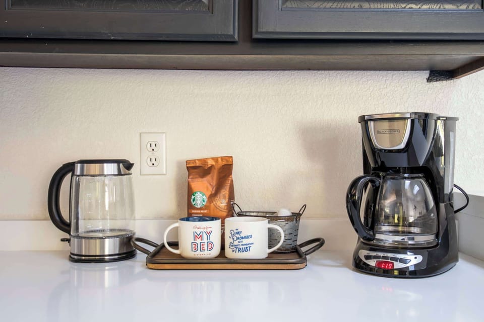 Coffee and Tea Bar.