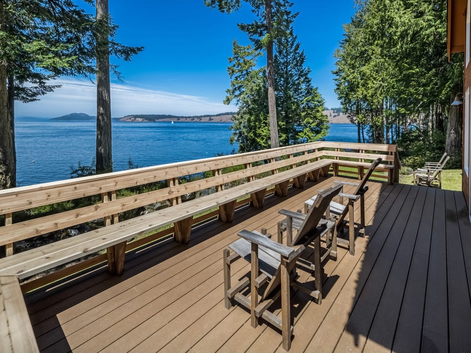 Spacious deck