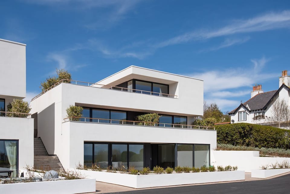 6 The Bay, Coldingham - front aspect of the three-storey detached villa, in which 6 The Bay offers an ultra-luxe first floor apartment