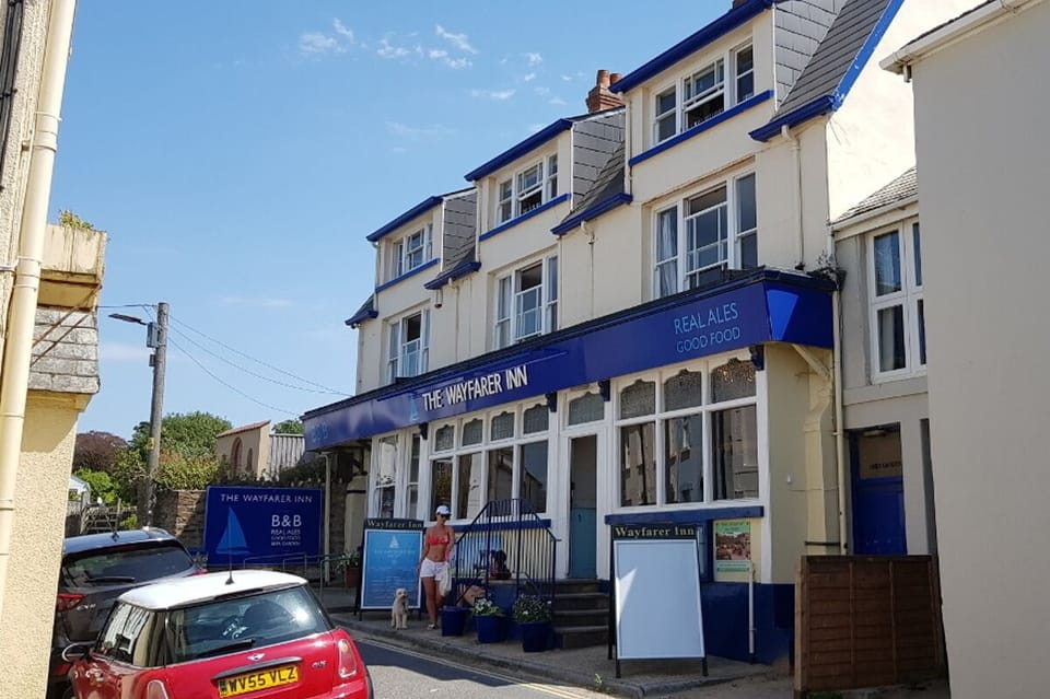 The Wayfarer in Instow - popular with locals and visitors.