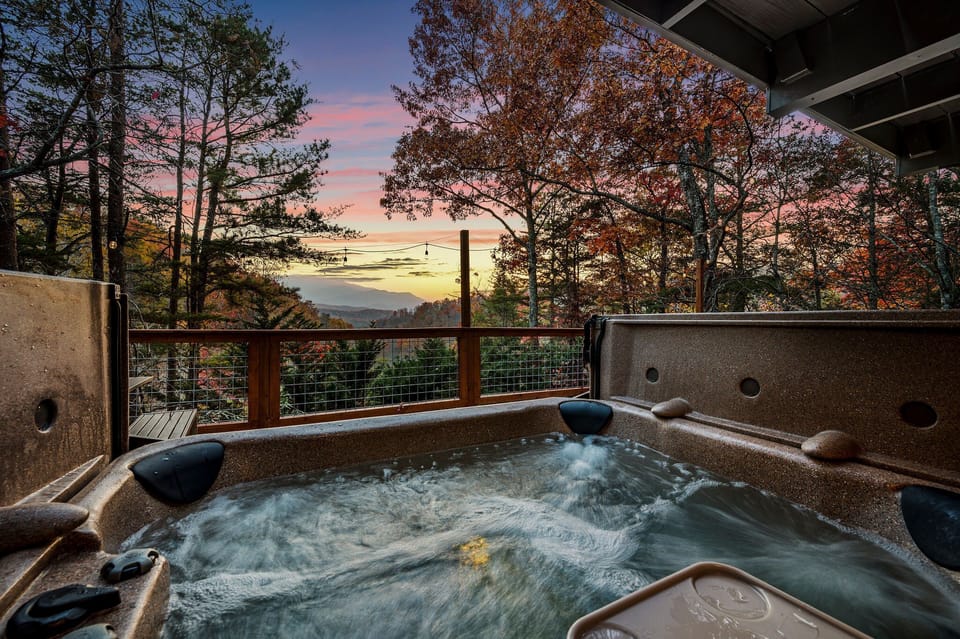 Easy hot tub, dreamy views—life’s sweeter in the Smokies