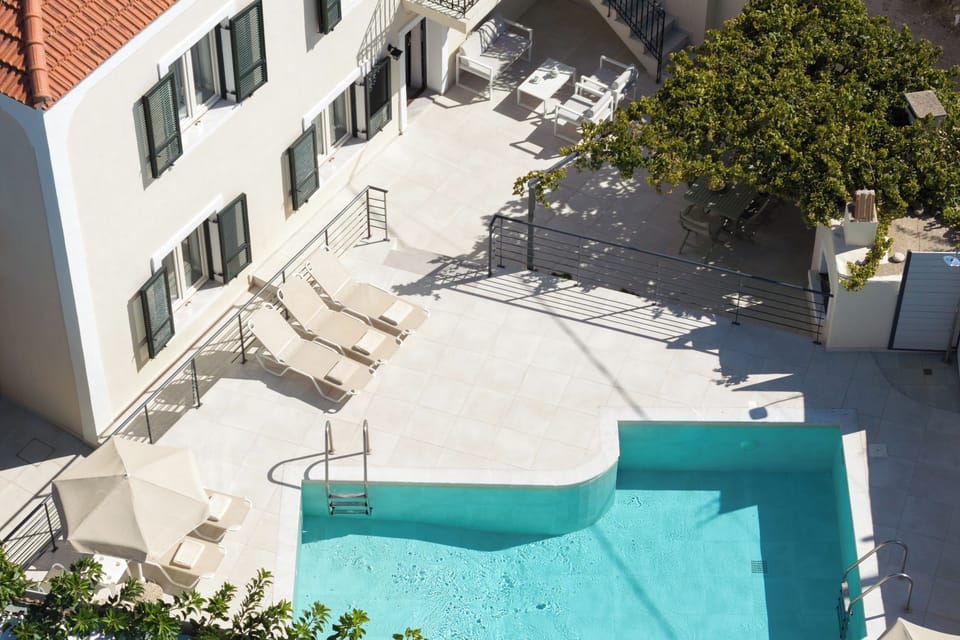 Enjoy a refreshing swim in our 30m² pool